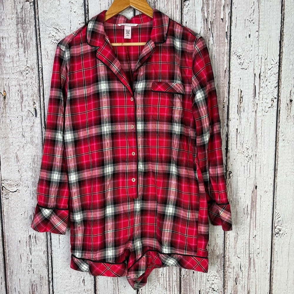Victoria’s Secret Red Plaid Pajama Romper One Piece Sz Medium Long Sleeve Shorts